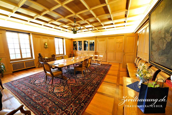 Stadtratsaal, ceremony table